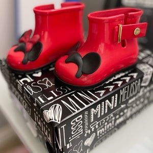 Mini Melissa sugar rain +Disney Red/Black Boots